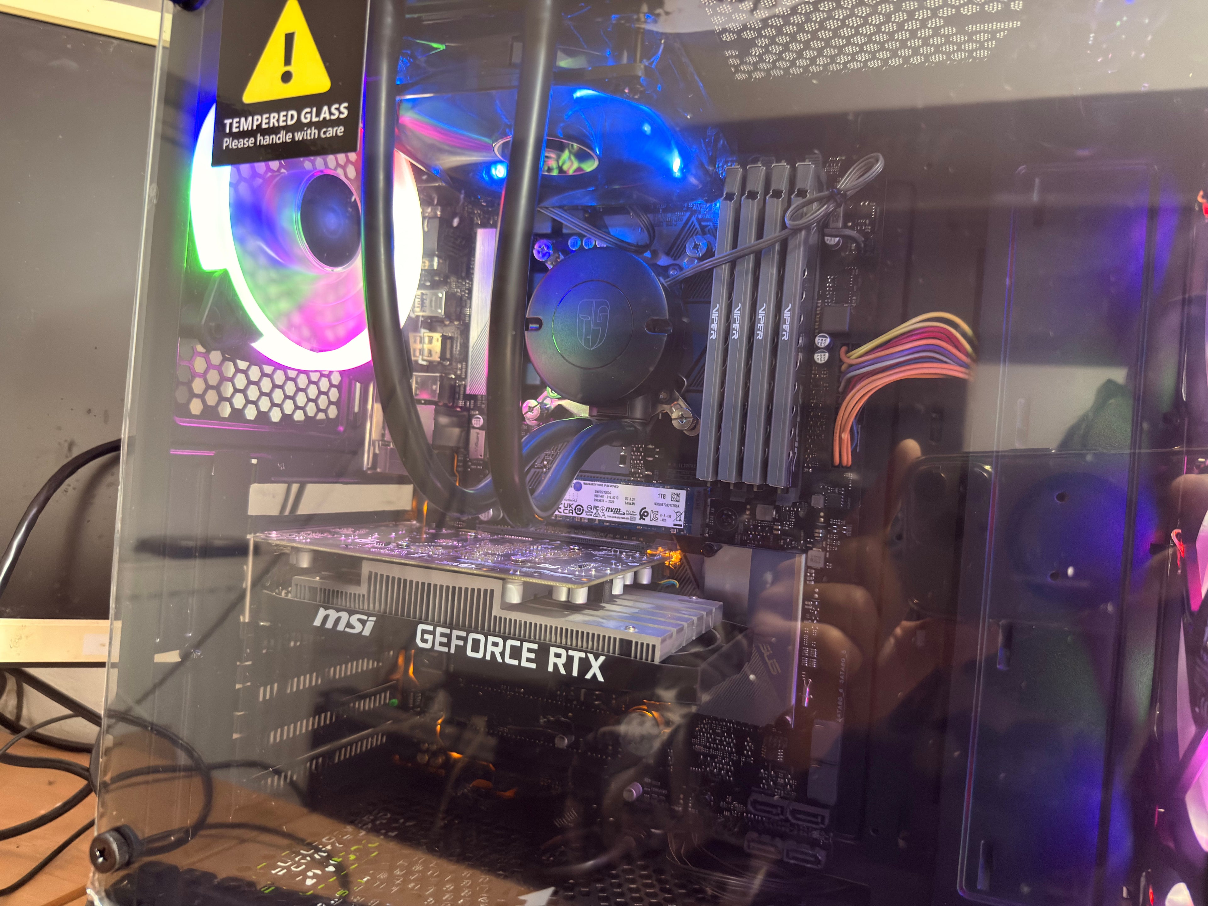 I5-8400, RTX 3050 ,16GB DDR4 RAM ,1 TB ssd m2 kingston