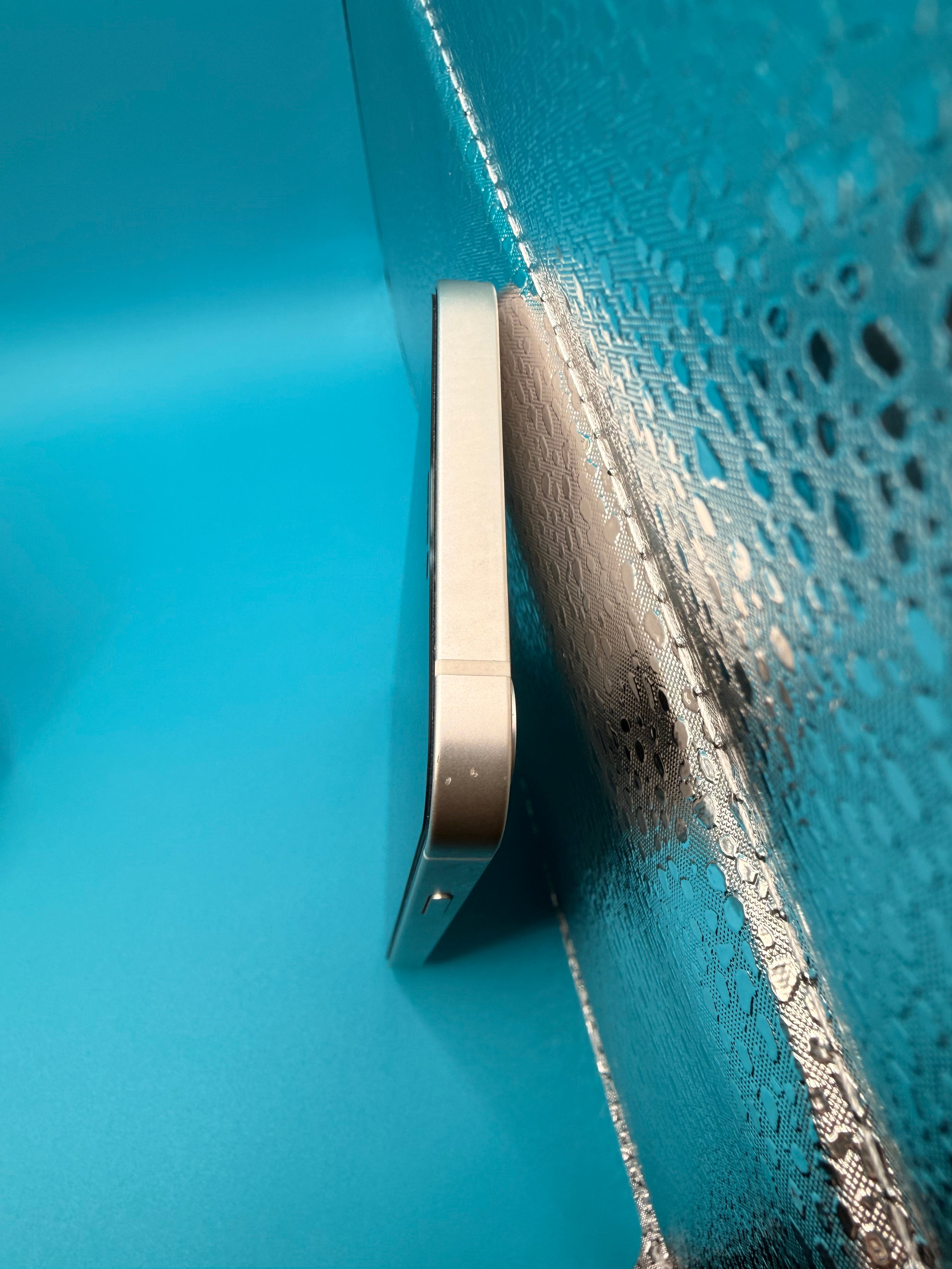 Iphone 12 white 128 gb